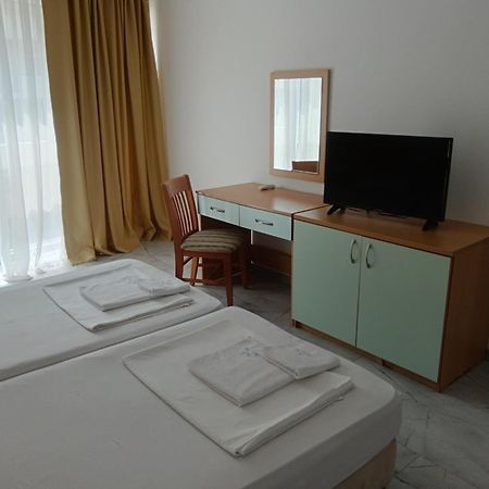 Sol E Mar Aparthotel Pantai Sunny Bagian luar foto